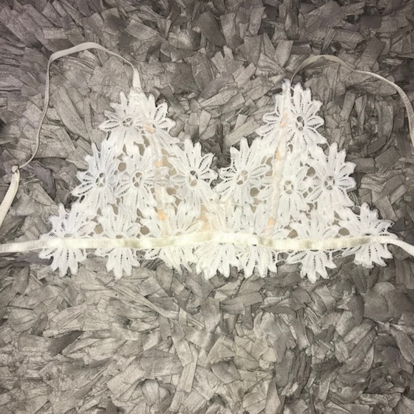 Flower Bralette - Picture 1 of 4